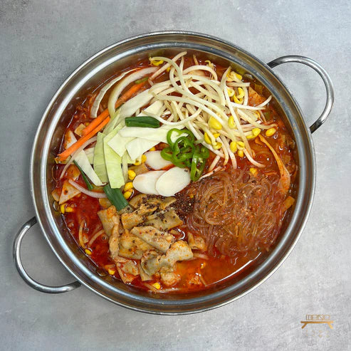 곱창전골 BEEF INTESTINE HOT POT 5월 16일(금) - 5월 18일(일)