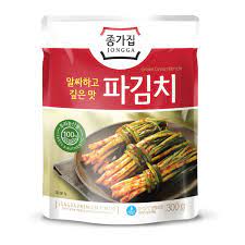 <span data-mce-fragment="1">Jongga, Green Onion Kimchi 300g</span>